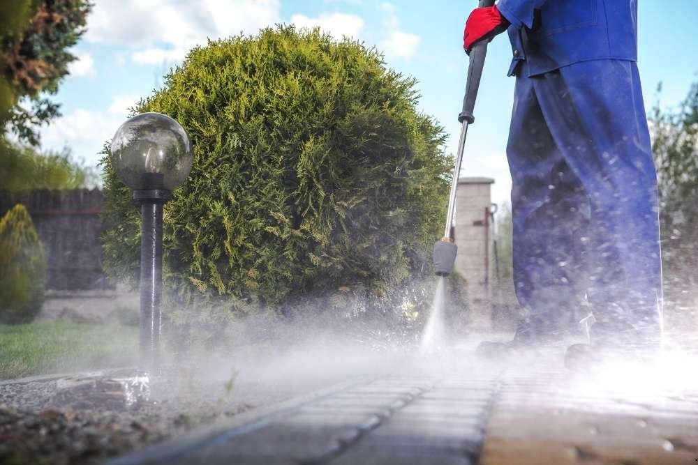 Book Pressure Washing in New Hanover County